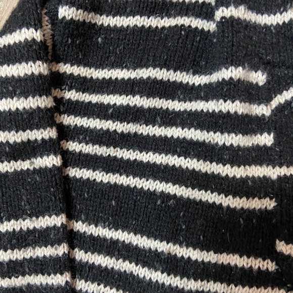 GIFTED ON TREND Roxy Poncho - Picture 9 of 13